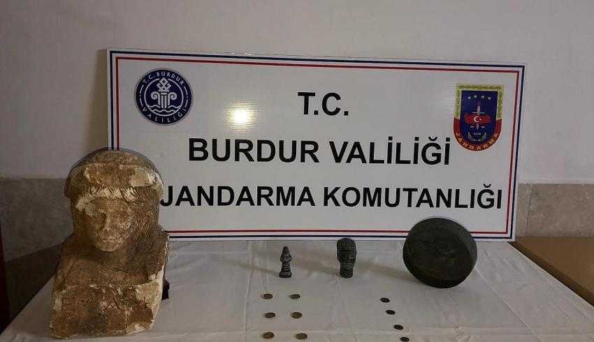 Burdur’da 17 parça tarihi eser ele geçirildi