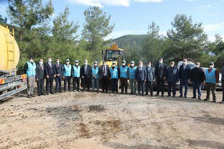 Burdur ve Isparta Valilerinden yol incelemesi