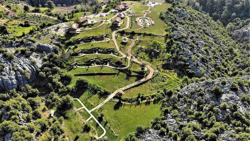 Eko-Turizm Konseptinde Milyos Hobit Otel Bucak'ta Hizmete Açıldı