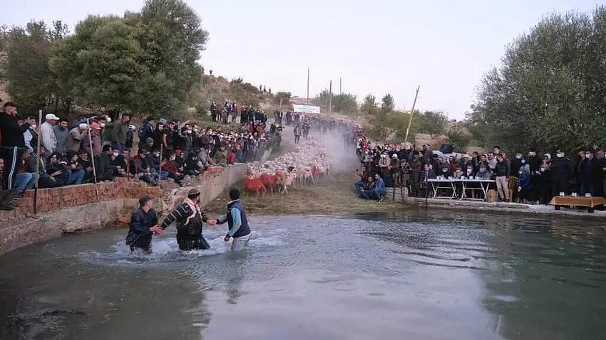 Burdur’un 750 yıllık Yörük geleneği “Yünüm Böğet”