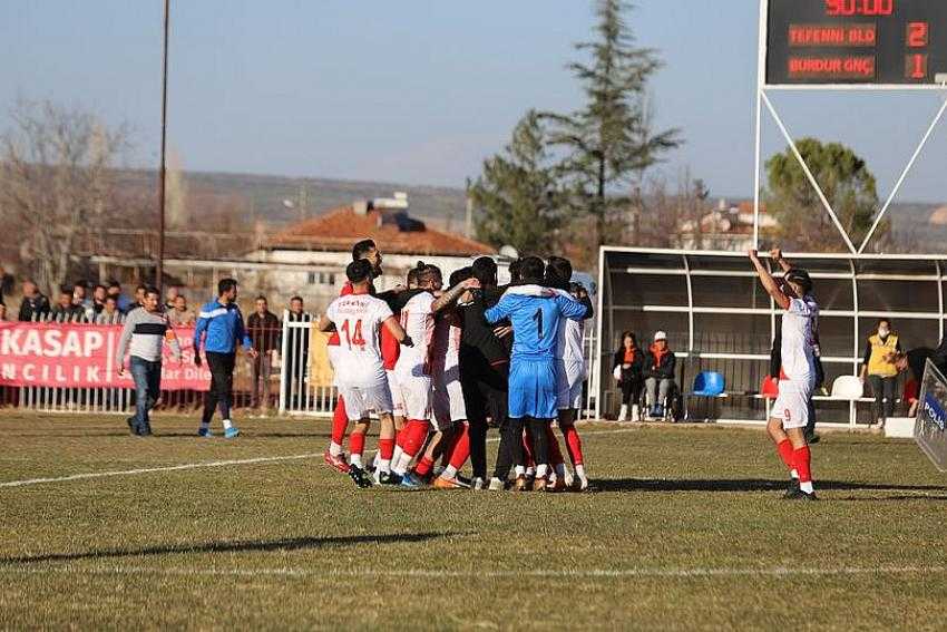 Tefenni Seriyi Bozmadı Maçı 2-1 Kazandı