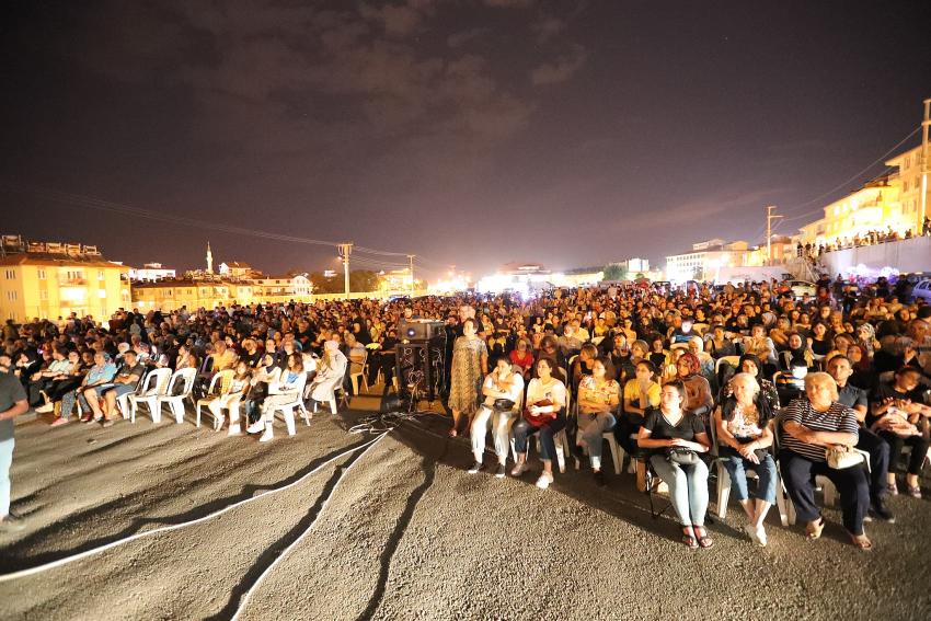 Açık Hava Sinema Günlerine Yoğun İlgi 