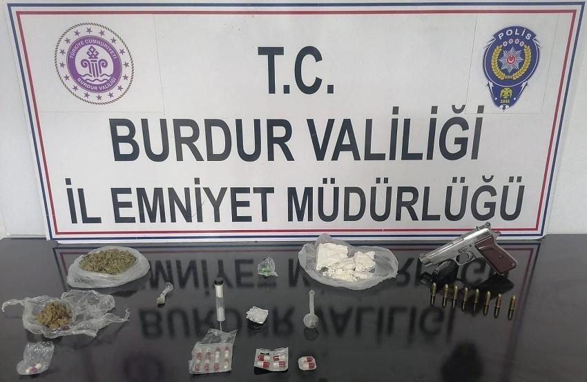 EMNİYET EKİPLERİNDEN UYUŞTURUCU OPERASYONU: 1 ŞAHIS TUTUKLANDI