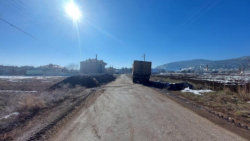 Tefenni’nin yeni mahallesinde yol çalışmaları başladı