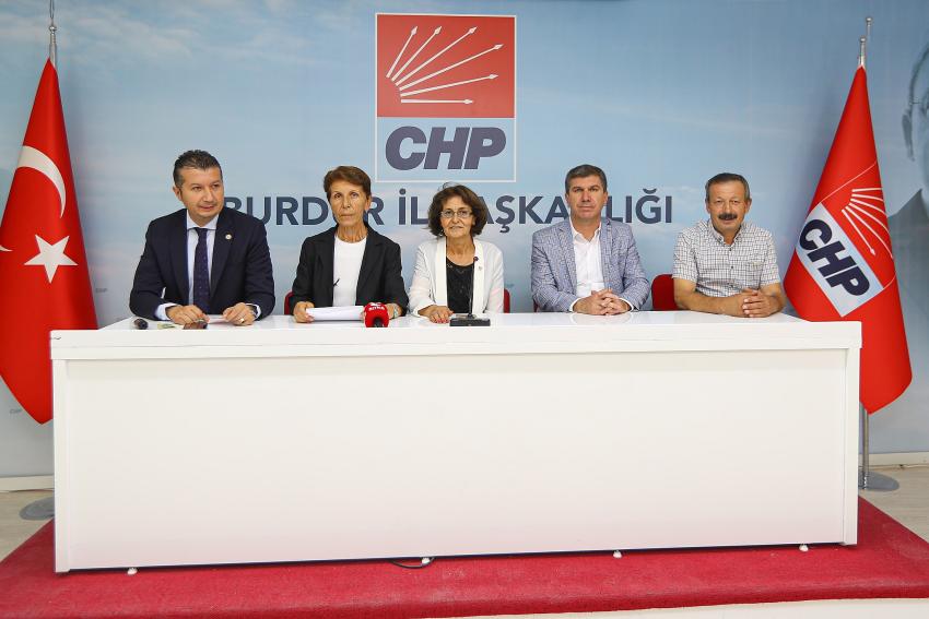 CHP BURDUR’DAN KADINLARI HEDEF ALAN GELİR MÜDÜR VEKİLİNE TEPKİ