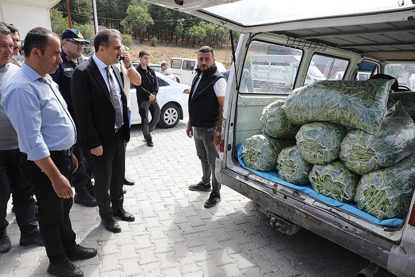 VALİ ÖKSÜZ, ÜRETİCİLERLE BULUŞTU