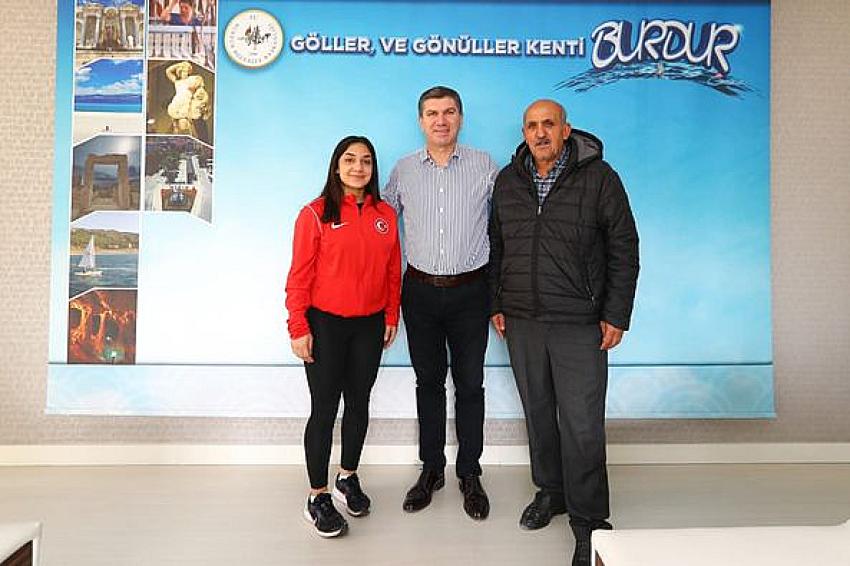 Burdur'un Milli Güreşçisi İstanbul'da Yeni Başarılara Koşuyor!