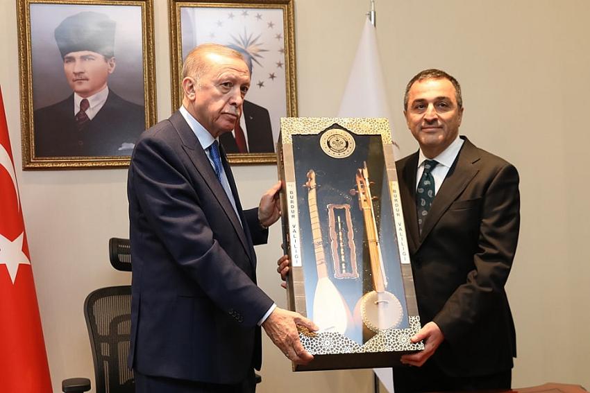 Cumhurbaşkanı Erdoğan'a Burdur'a Özgü Hediye