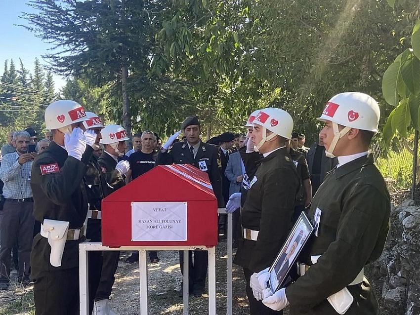 Burdur'da vefat eden Kore Gazisi, toprağa verildi