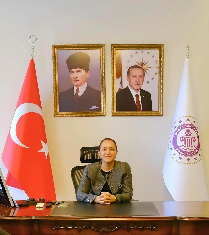 BURDUR VALİSİ TÜLAY BAYDAR BİLGİHAN’IN YENİ YIL MESAJI