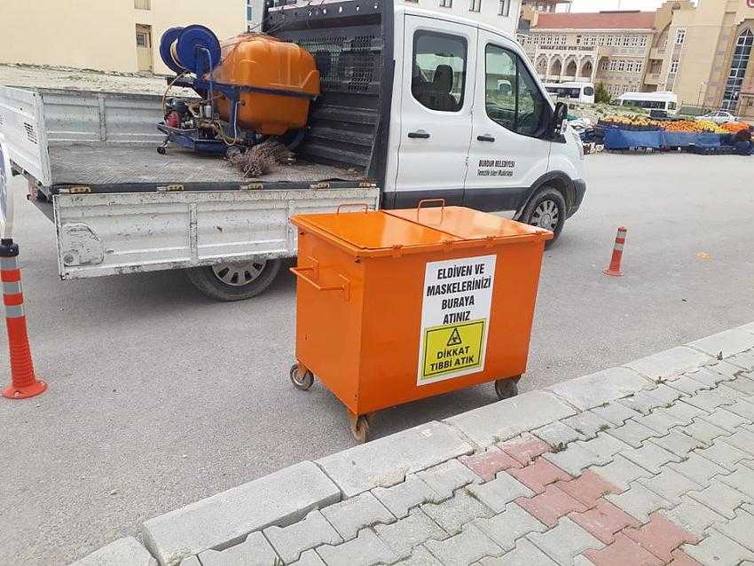 Burdur Belediyesinden Pazarlara tıbbi atık Konteyneri