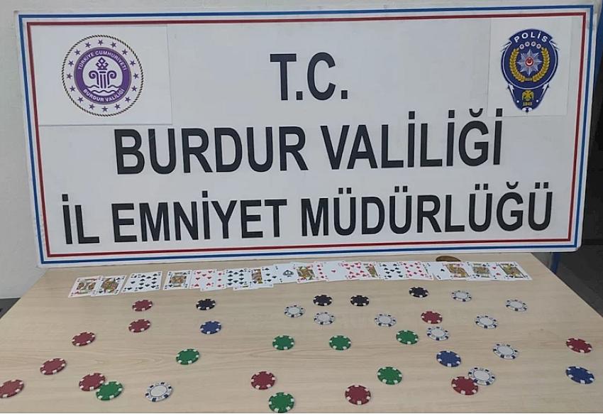 Burdur’da kumar oynayan 4 kişiye 16 bin 220 TL para cezası