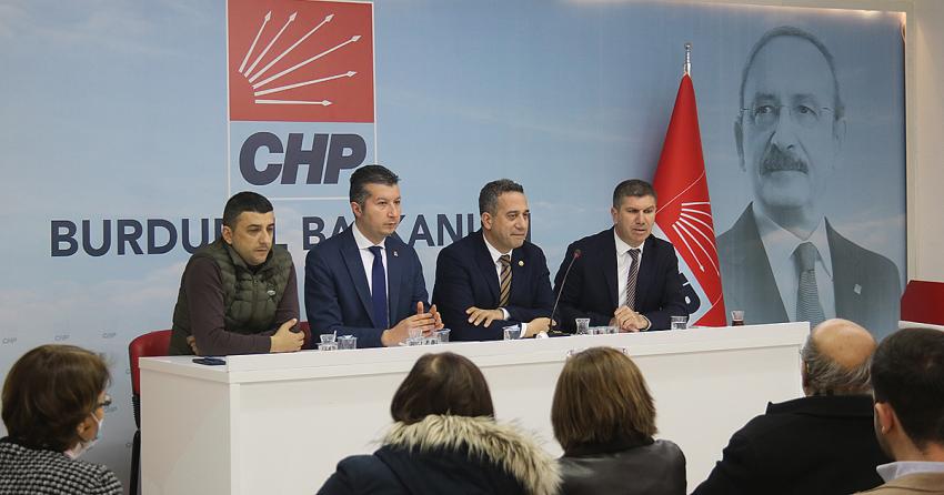 CHP’Lİ BAŞARIR, BURDUR’DA KONUŞTU: “HANGİ YASAYI GETİRİRSE GETİRSİNLER GİDECEKLER”