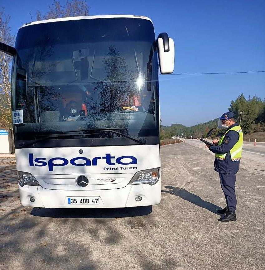 Burdur'da Jandarma Ekiplerinden Trafik Uygulaması