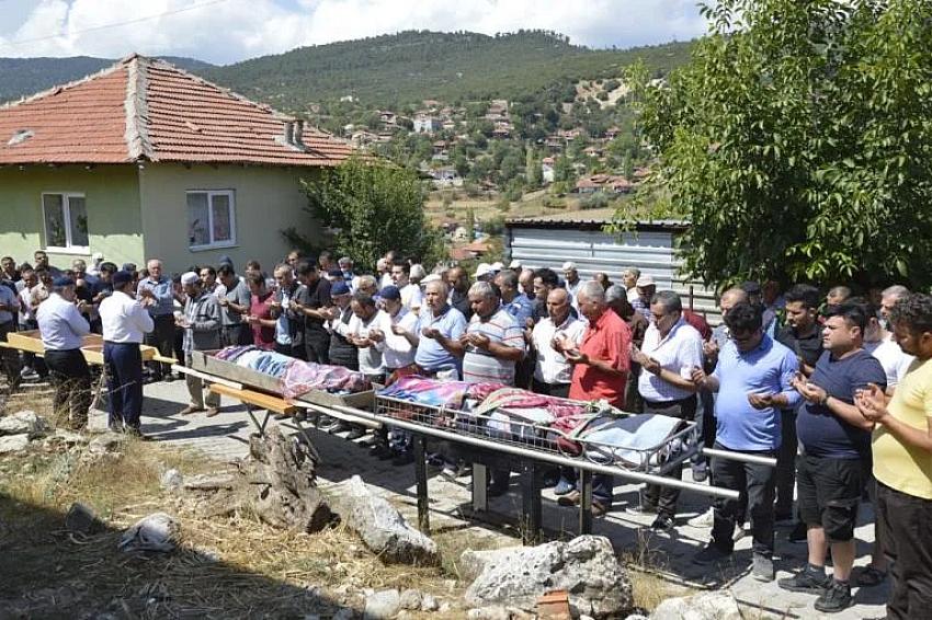 Gölhisar’da Gözyaşları Sel Oldu: 3’ü Aynı Aileden 4 kişi Toprağa Verildi