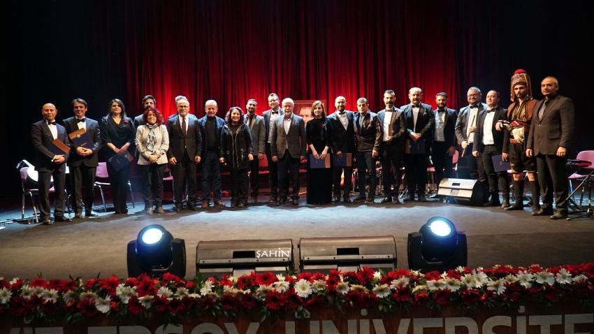 BURDUR’DA ATATÜRK’Ü ANMA KONSERİ