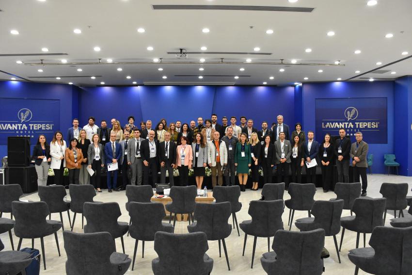 ÇALIŞTAYLARIN ADRESİ; MAKÜ, ‘21. YÜZYIL BECERİLERİ AKADEMİ VE SEKTÖR ÇALIŞTAYI’