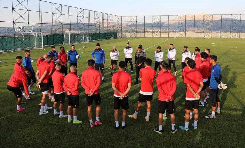 Aytemiz Alanya MAKÜ'de kampa girdi