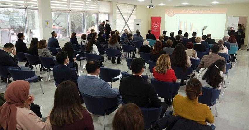 BURDUR’DA KADINA YÖNELİK ŞİDDETLE MÜCADELE İL EYLEM PLANI ÇALIŞTAYI