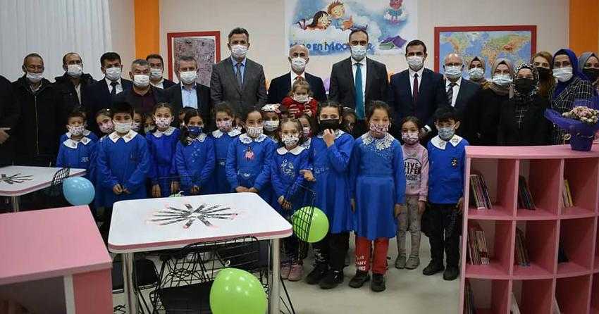 BURDUR’DA KÜTÜPHANESİZ OKUL KALMADI