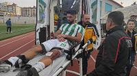 Burdur'da maç bitti saha karıştı, 9 kırmızı kart, 3 futbolcu hastanelik oldu