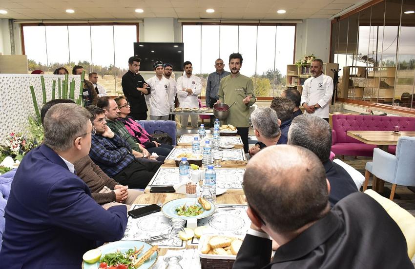 MAKÜ’nün Altın Madalyalı Şef Adayları Gururlandırdı