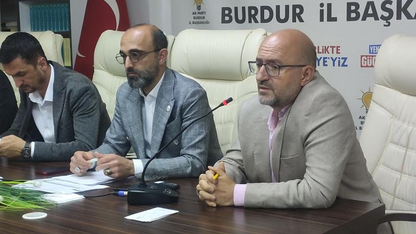 AK Parti Burdur’da seçimi değerlendirdi