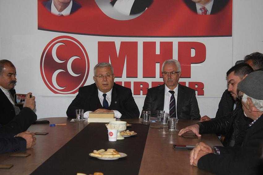 BURDUR MHP MERKEZ İLÇE BAŞKANLIĞI’NA ADNAN KAYA ATANDI