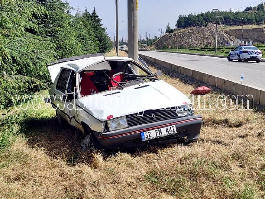 Burdur’da Otomobil Takla Attı: 2 Yaralı