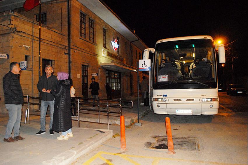 Tren Burdur’un, Makinist Burdur’un, Yolcu Burdur’un, sefer Isparta’nın